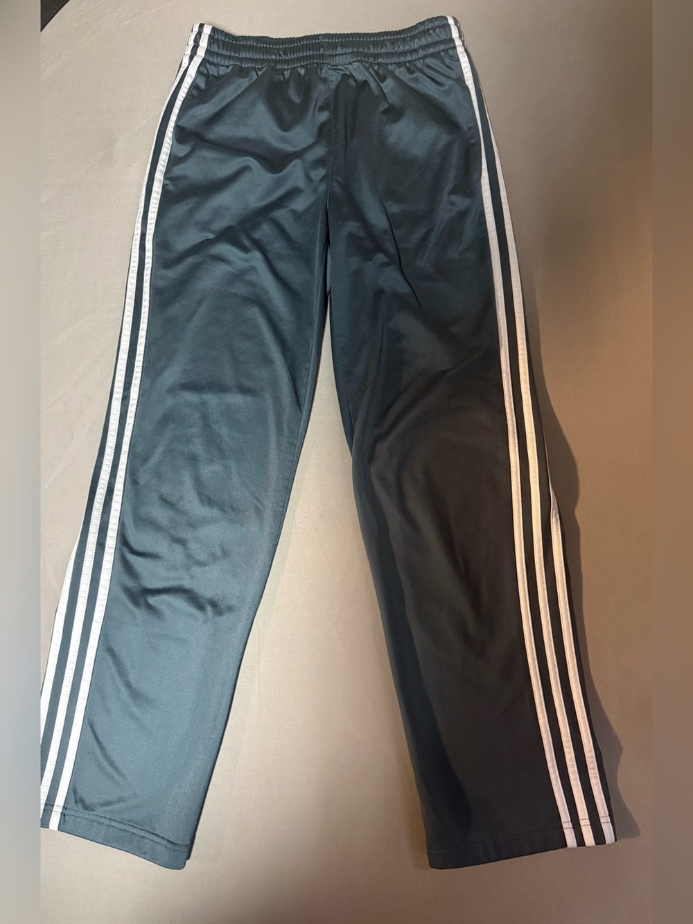 adidas Sweatpants with White Triple Stripes Men’s Size S like new
